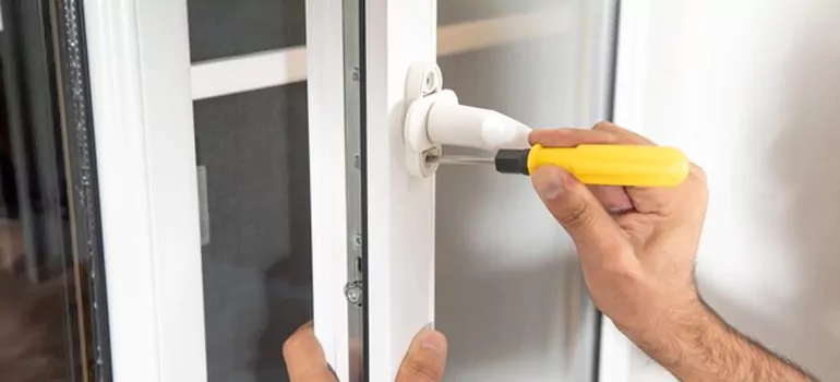 Casement Window Handle Replacement in Pinecrest, FL