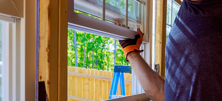 >Bay Window Curtain Rail Track in Pinecrest, FL