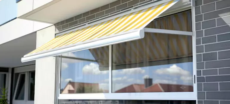 Awning Window Maintenance in Pinecrest, FL