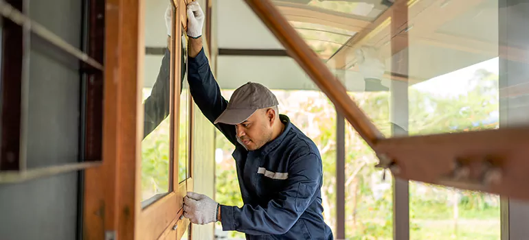 Double Hung Vinyl Window Sash Replacement in Pinecrest, FL